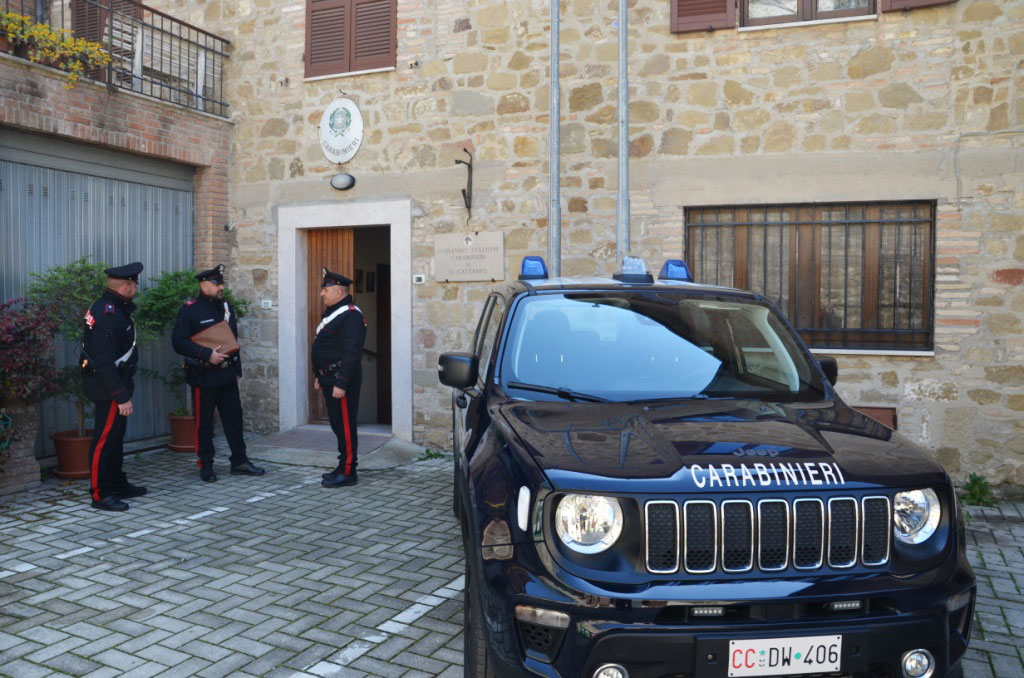 Gualdo Cattaneo, truffa da 35mila euro a una pensionata: denunciata una 59enne